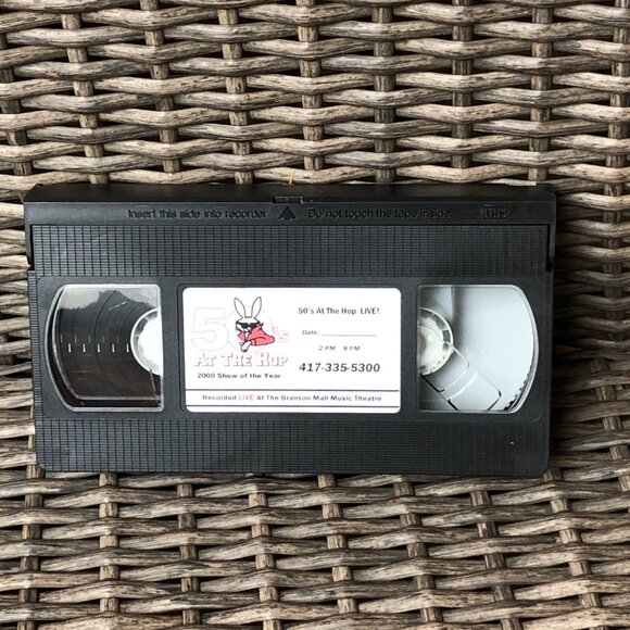 Branson Mall Music Theatre 50's At The Hop Live VHS Tape - Picture 4 of 4